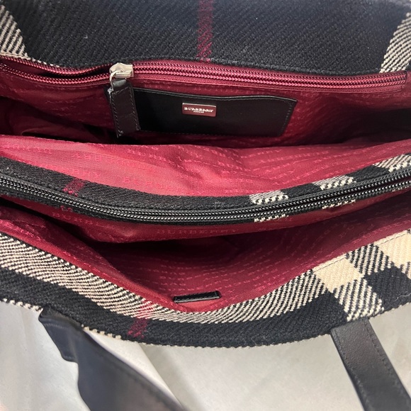 Burberry plaid tote purse wool fringe - Picture 6 of 10